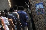 File d'attente devant un bureau de vote le 9 janvier 2011 à Juba