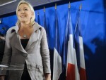 La Règle du Jeu - Marie_Lepen_cantonales L'exécutif et l'UMP, sous la menace d'un FN en progression à 13 mois de la présidentielle, ont commencé lundi à tirer les enseignements des cantonales dont la droite de gouvernement est la grande perdante, alors que le PS va tester son bon résultat à l'épreuve des primaires.