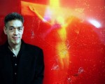 La Règle du Jeu - piss-christ Andres Serrano devant «Piss Christ» abîmée.