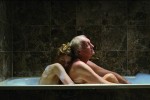 Marieke recherche son père disparu dans les bras d'hommes plus âgés.
