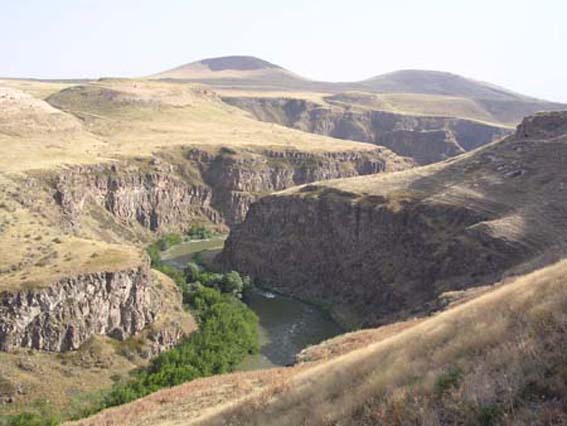 Paysage à la frontière entre Arménie et Turquie