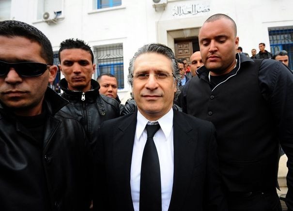 Nabil Karoui, patron de la chaîne privée Nessma TV, en sortant du Tribunal à Tunis, le 19 avril 2012