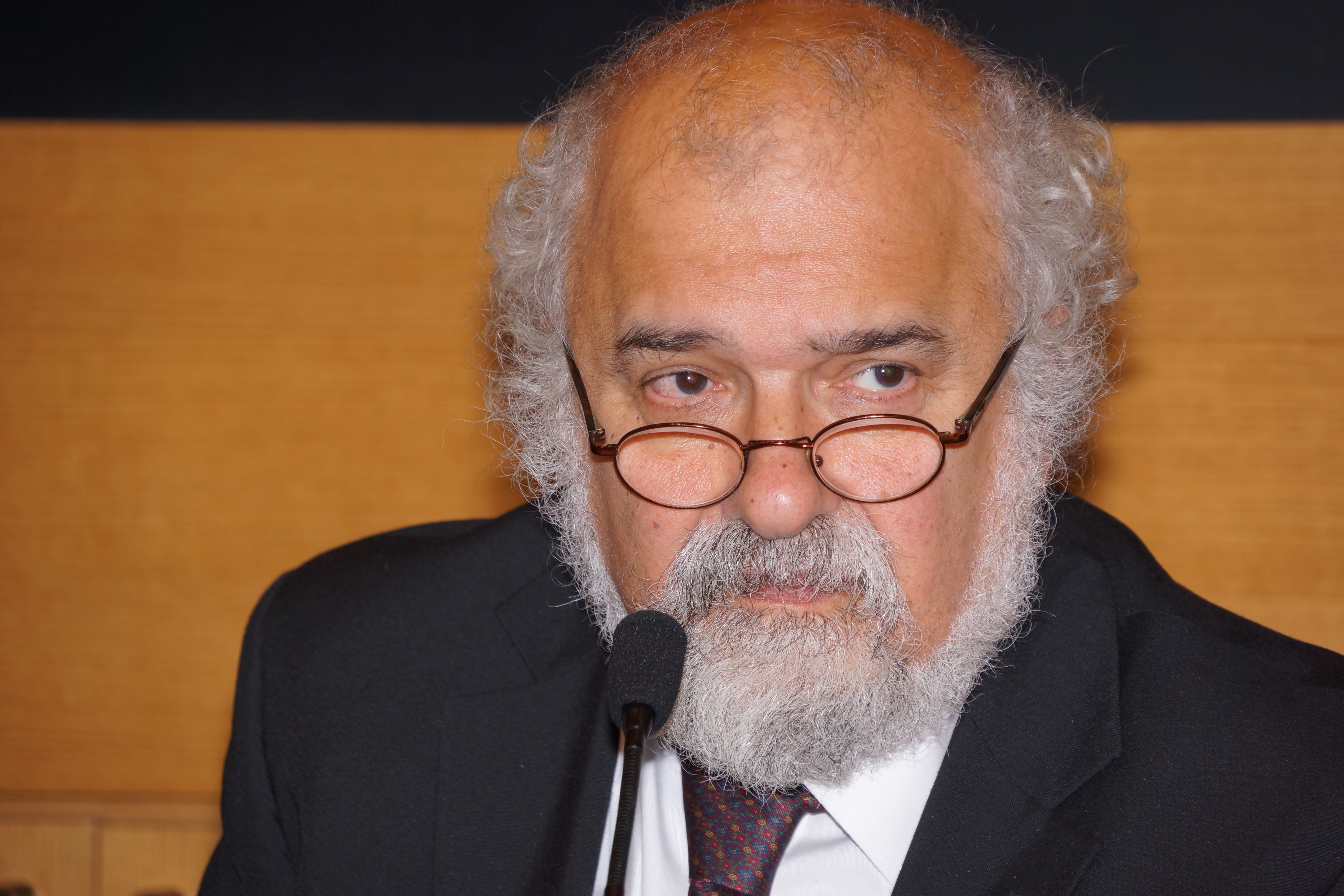 L'éditeur Ragip Zarakolu, lors de la conférence à l'EHESS, le mercredi 12 décembre 2012, à Paris.