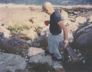 Ray Johnson, Polaroid pris par Marcel Fleiss en 1990
