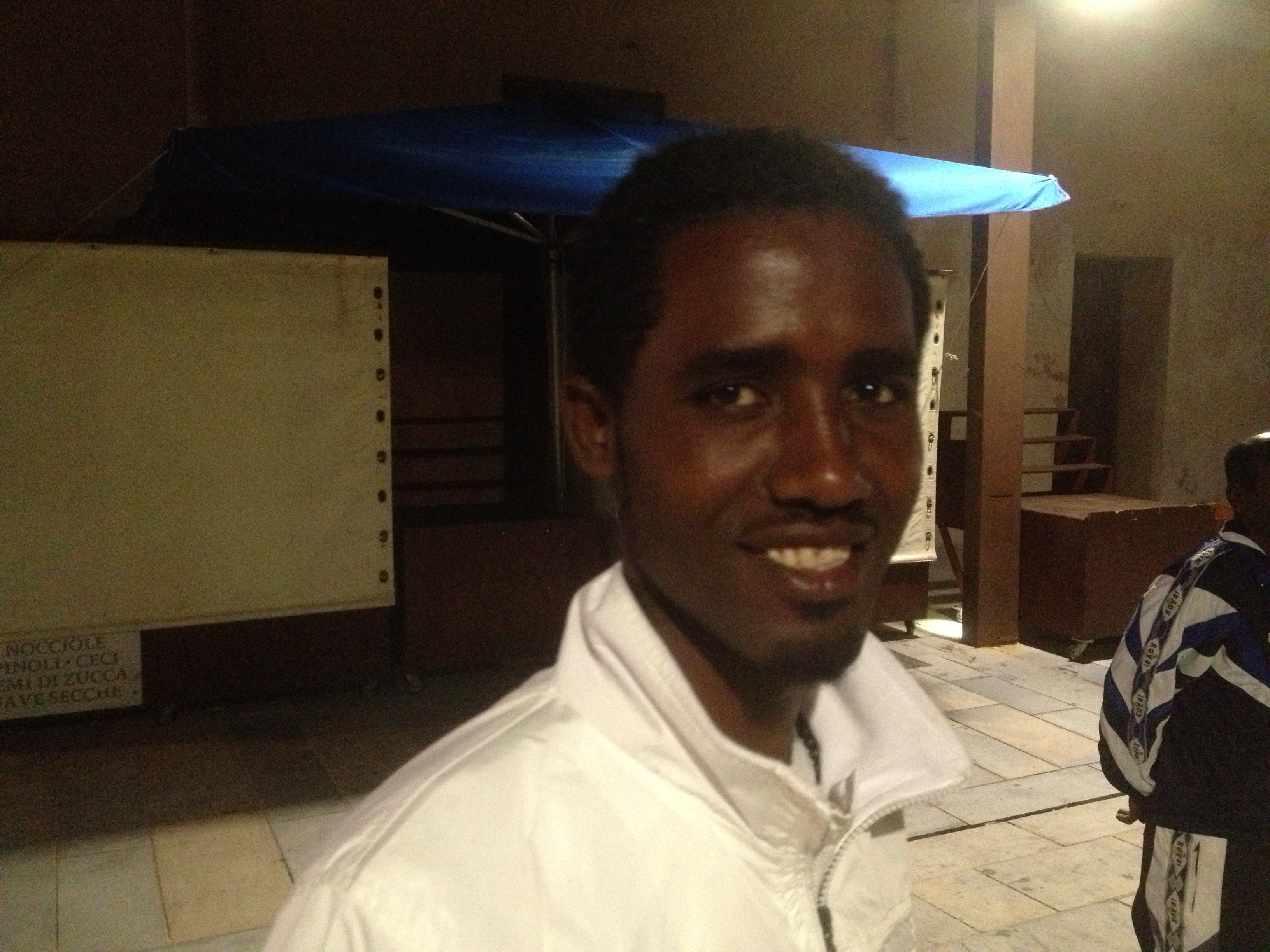 Zerit, 28 ans, originaire d'Erythrée, survivant du naufrage au large de Lampedusa. Le 19 octobre 2013. Photo : François Dufour