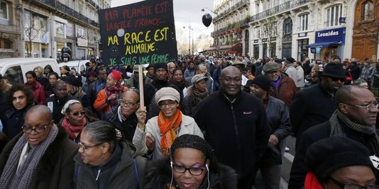 © PHILIPPE TRIAY/FRANCE TÉLÉVISIONS Dans le cortège de la Marche contre le racisme à Paris, le 30 novembre 2013