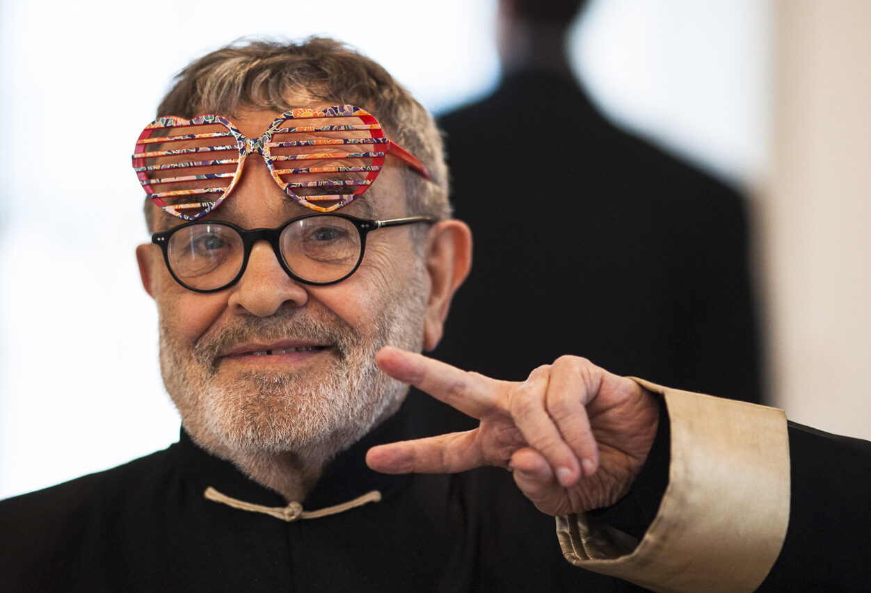 Un portrait de Fernando Arrabal par Yann Revol.