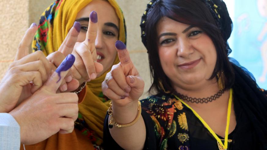 Des femmes kurdes votent lors du referendum d'autodétermination, le 25 septembre 2017.