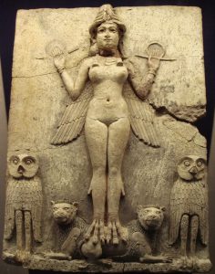 La déesse mésopotamienne Ishtar. Ancêtre des guerrières kurdes de notre époque ?