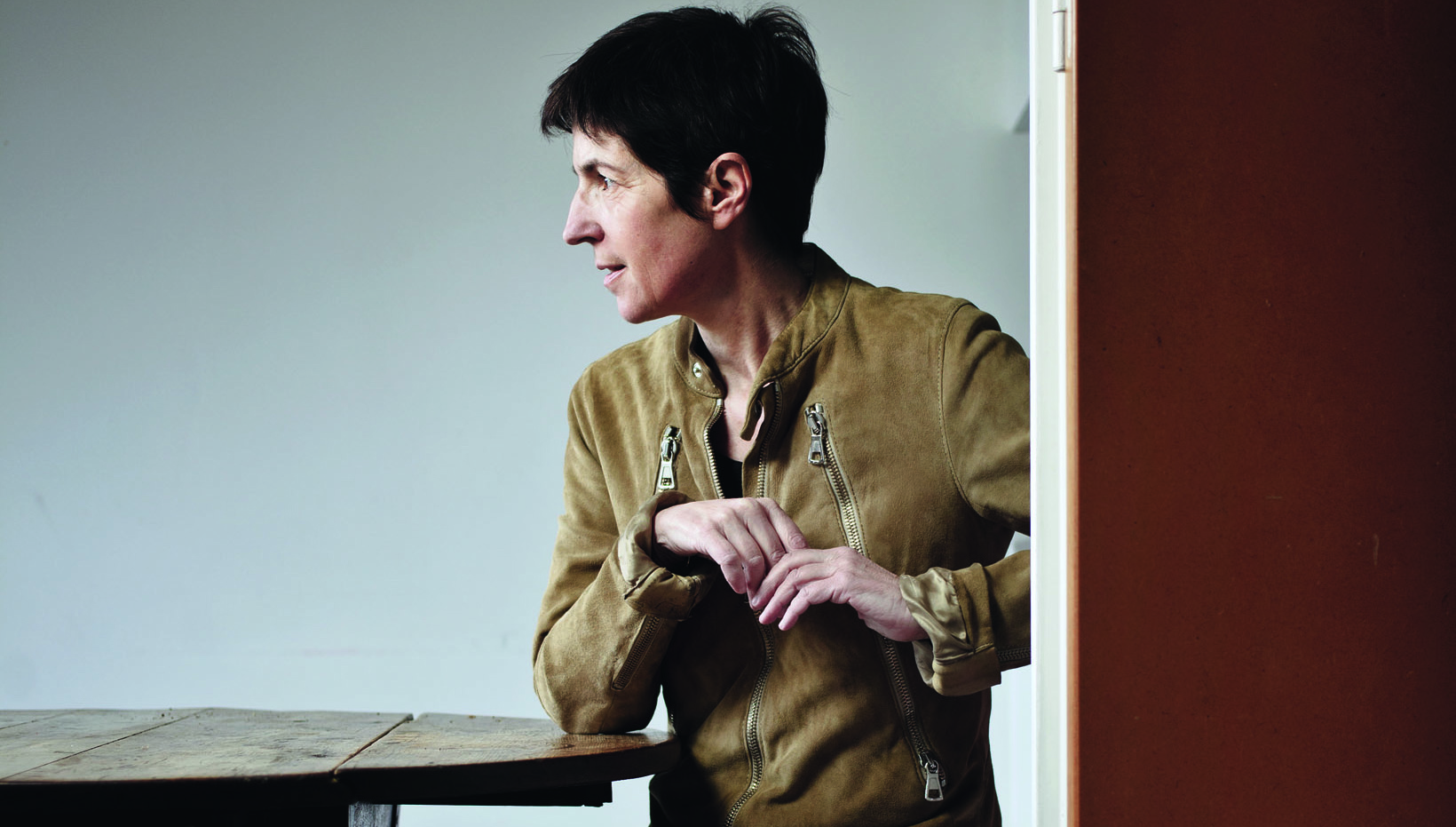 Christine Angot. Photo Jean-Luc Bertini. © Flammarion.