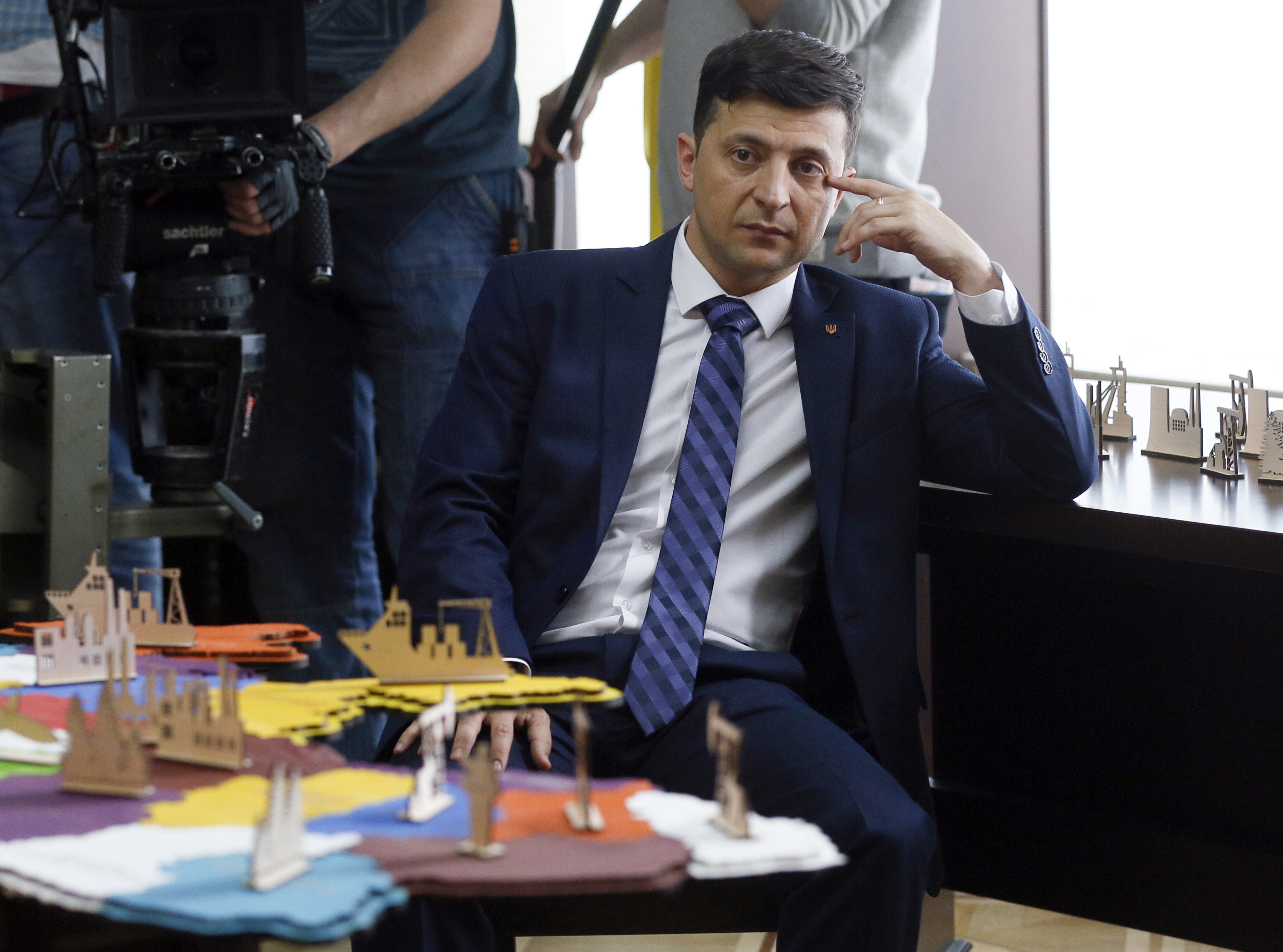 Le comédien ukrainien Volodymyr Zelenskiy lors du tournage d'un film, à Kiev, le 6 février 2019, avant son élection.
