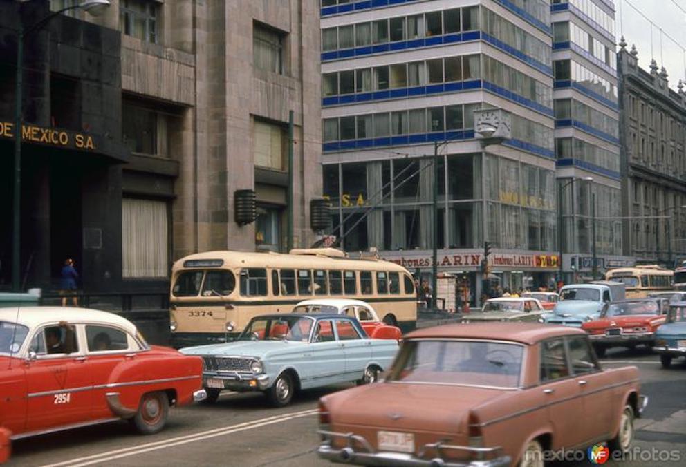 Mexico City en 1969 par le photographe Howard J. Wayt.