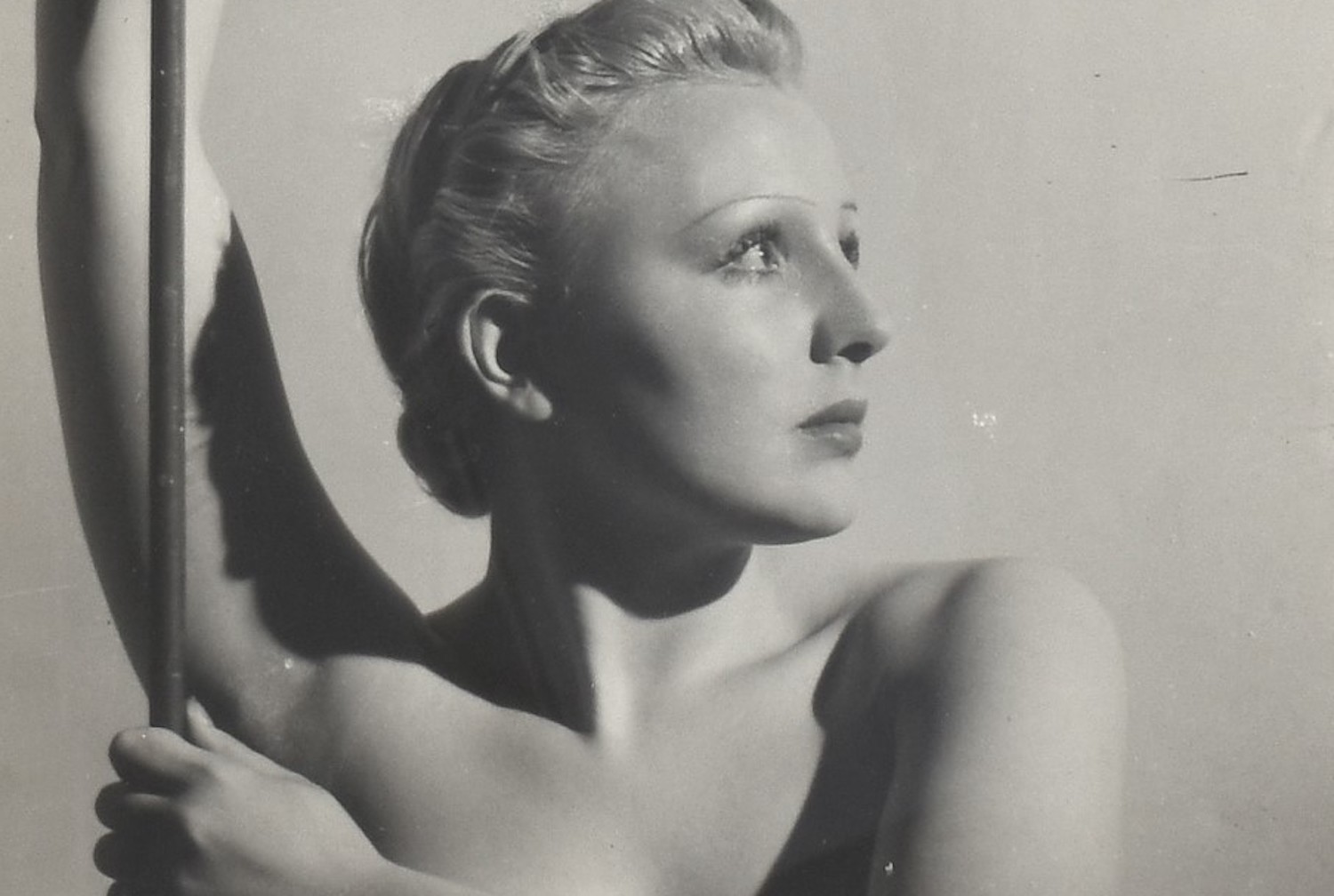 Sonia Mossé (1917-1943) par la photographe Juliette Lasserre (née Juliette Ziegert, en 1907).