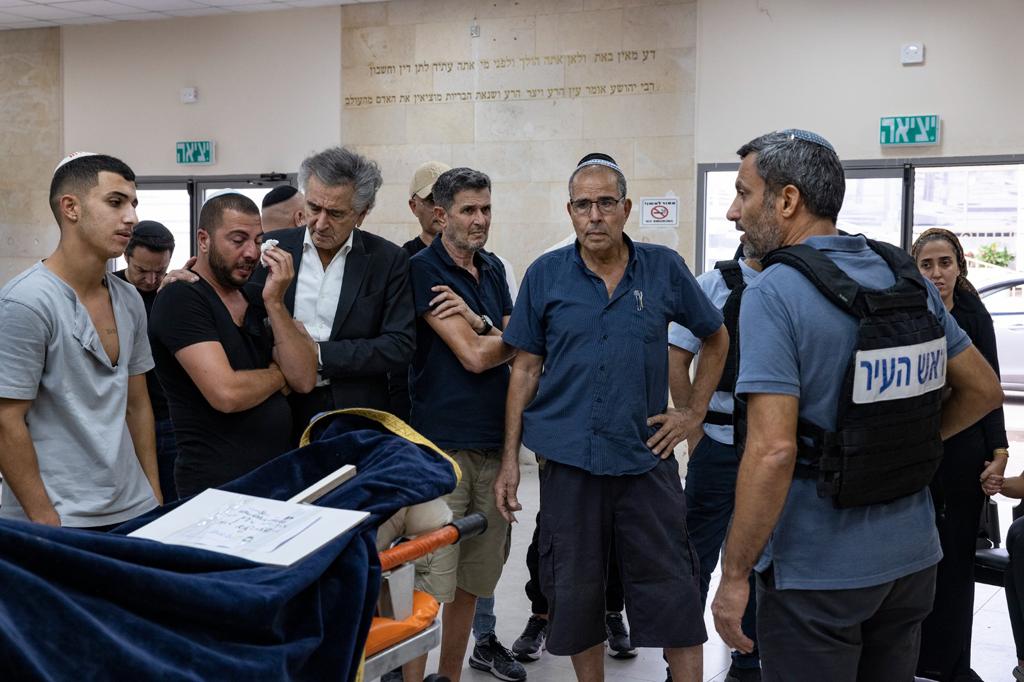 Le chef des pompiers de Sderot a été abattu par les pogromistes du Hamas.