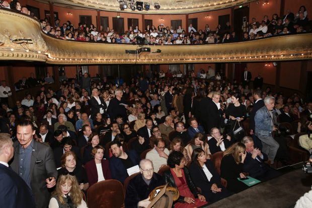 Soirée de mobilisation contre l'antisémitisme organisée par la revue La Règle du jeu, avec la présence de nombreux intellectuels, écrivains, artistes. Le 3 juin 2024, au Théâtre Antoine, à Paris.