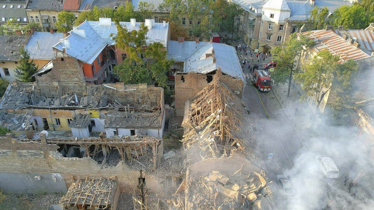 Des dizaines de bâtiments ont été endommagés au cœur de Lviv en septembre 2024.