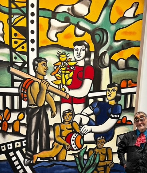 Fernando Arrabal lors de l’exposition «Tous Léger» au Musée du Luxembourg, devant «Le Campeur» de Fernand Léger.