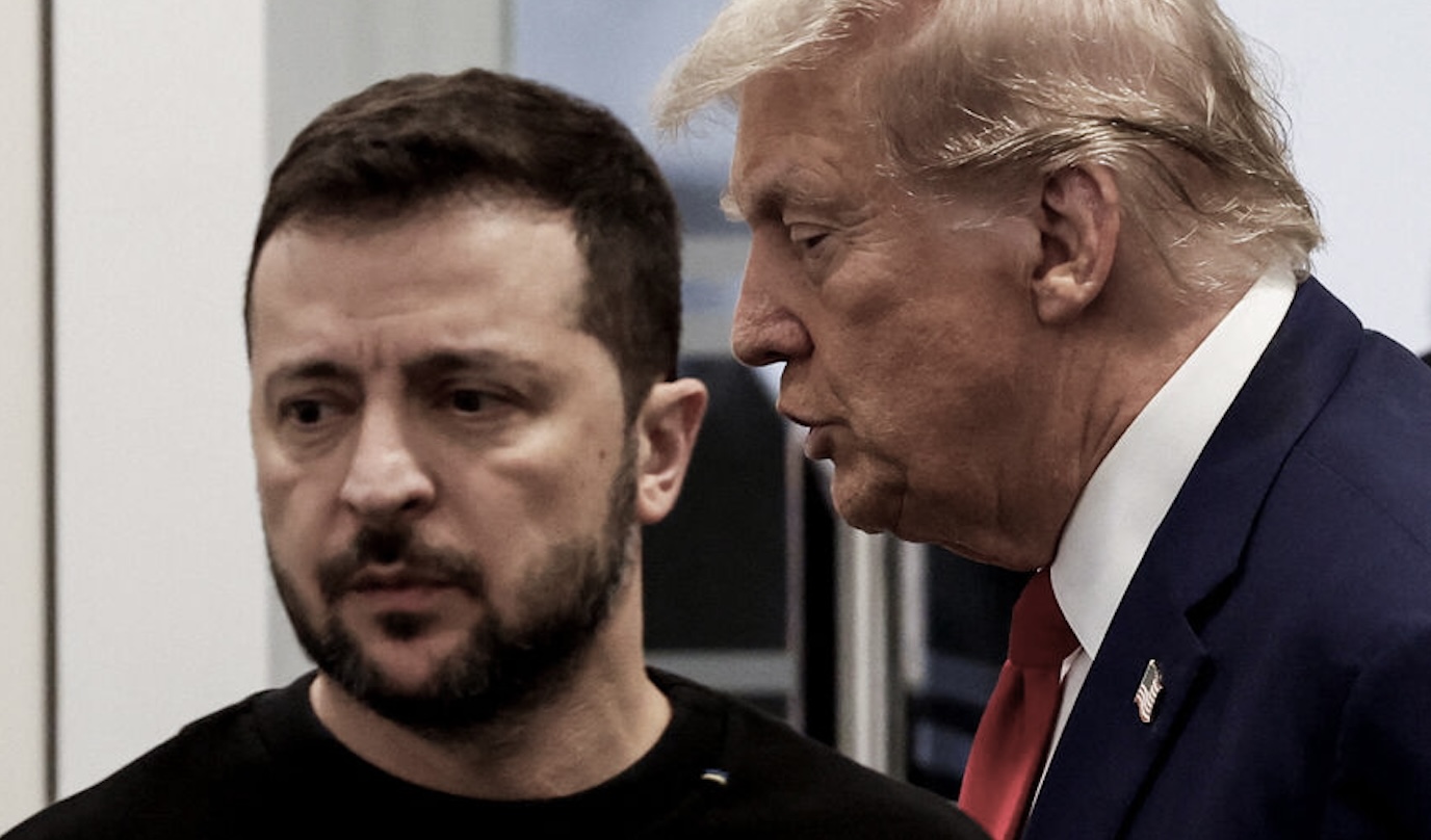 Le président américain Donald Trump et le président ukrainien Volodymyr Zelensky se rencontrent à la Trump Tower à New York, aux États-Unis, le 27 septembre 2024.