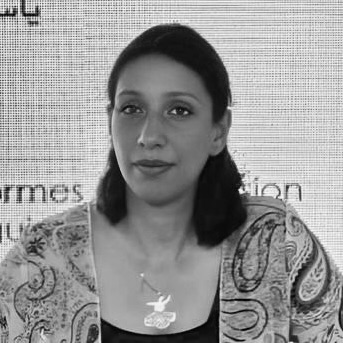 Portrait en noir et blanc de Anna Mahjar Barducci.