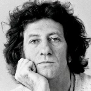 Portrait en noir et blanc de Danilo Kiš.