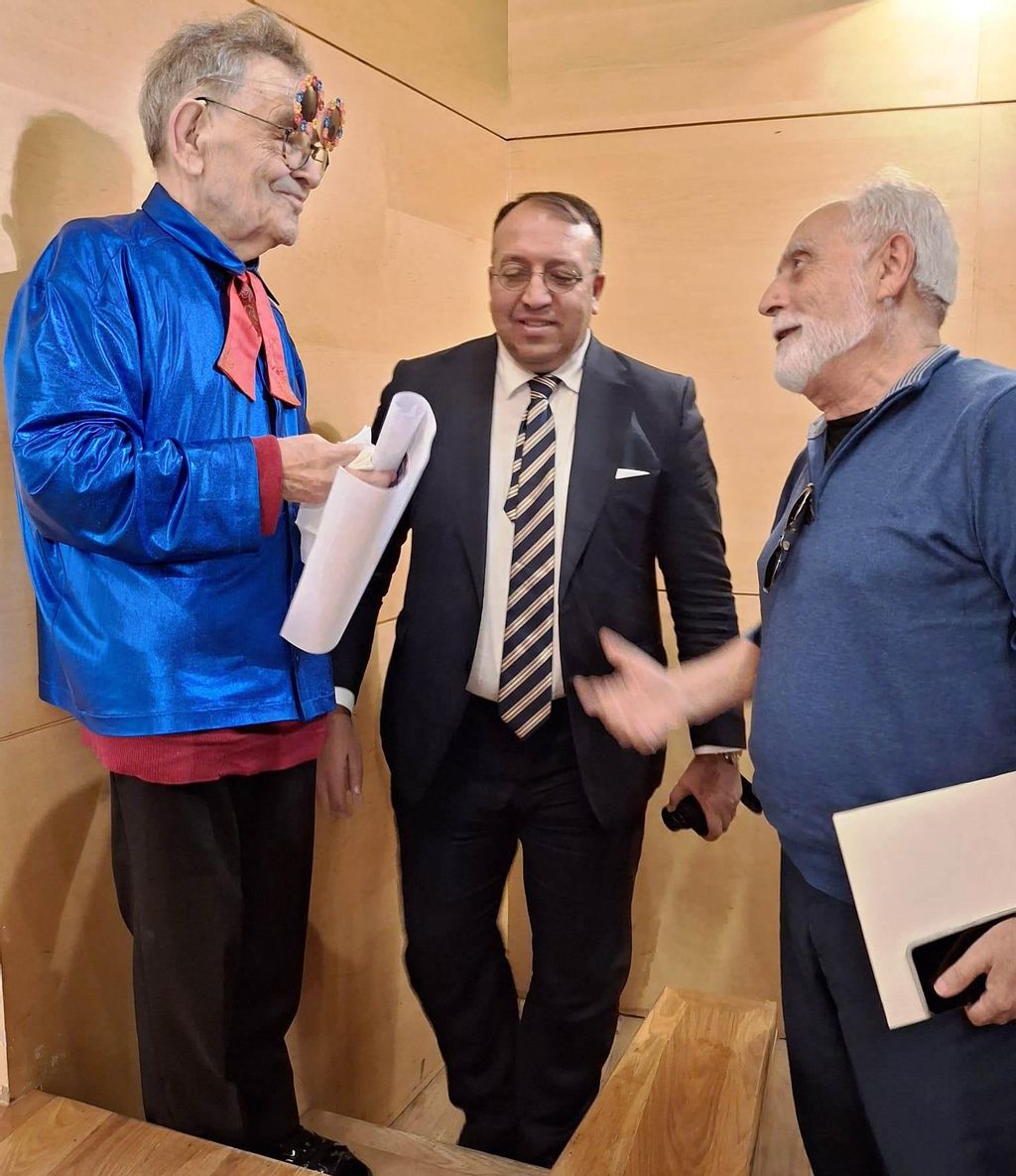 Fernando Arrabal dialogue avec José Manuel Villafaina Muñoz.