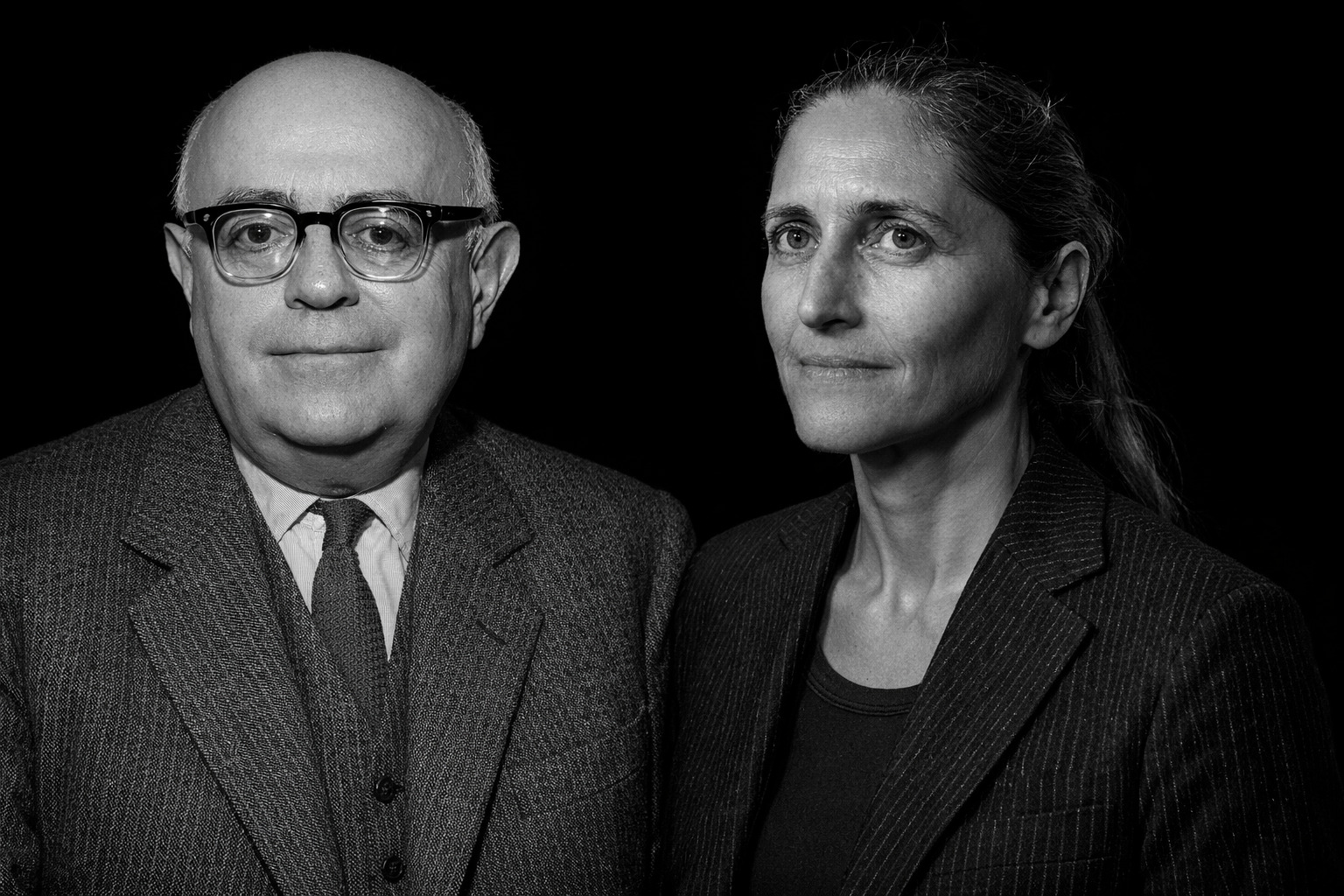 Image en noir et blanc de Theodor W. Adorno et Cynthia Fleury.