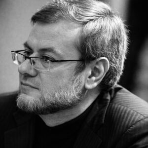 Portrait en noir et blanc de Lorenzo Soccavo.