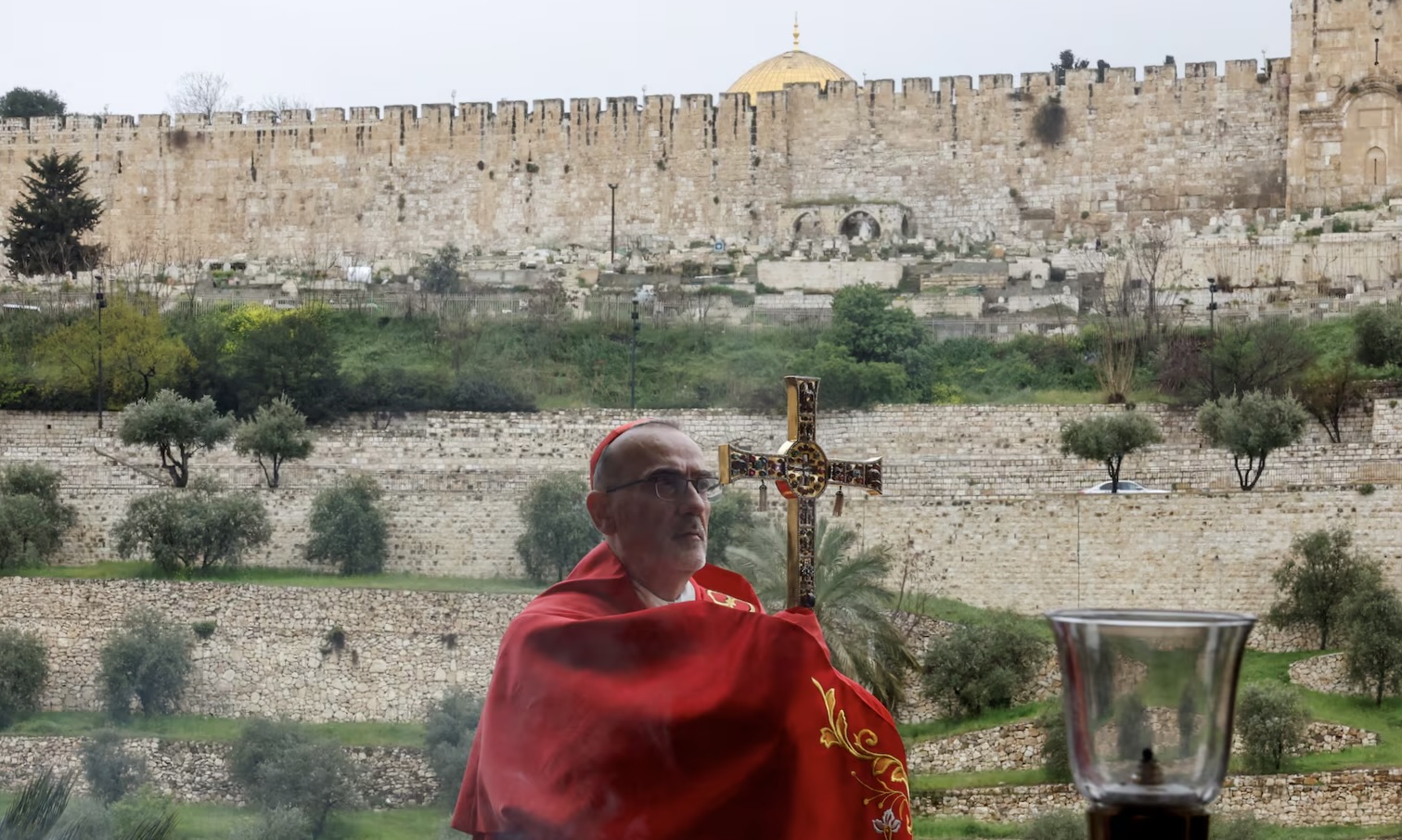 Le patriarche latin Pierbattista Pizzaballa célèbre les Rameaux à Jérusalem