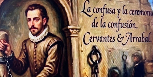 Illustration peinte montrant Cervantes tenant une chaîne, à côté d’un texte en espagnol mentionnant Cervantes et Arrabal.