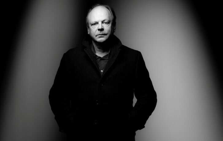 Portrait en noir et blanc de l'historien Patrick Boucheron