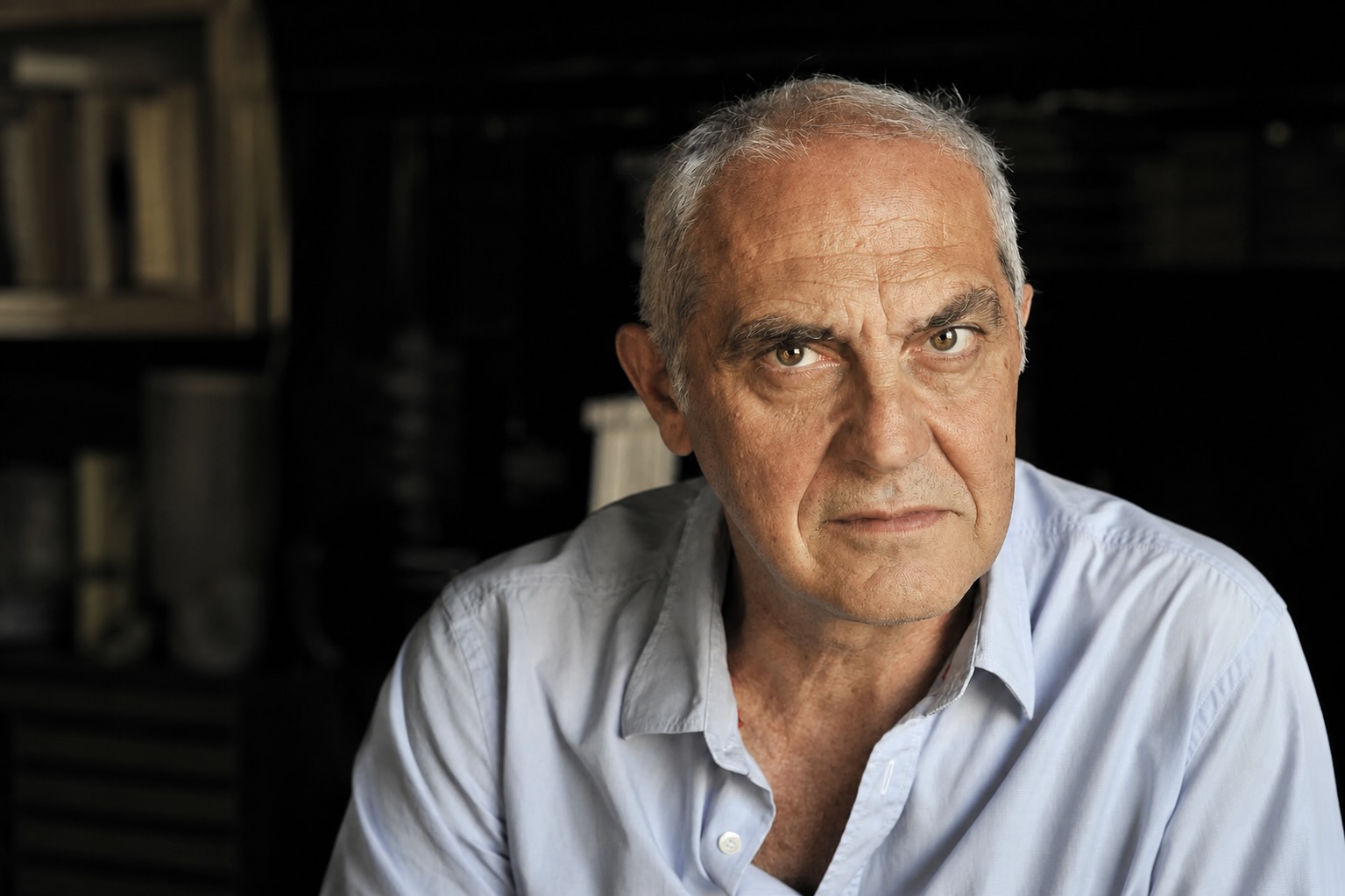 Le metteur en scène de théâtre Jean-Louis Martinelli.