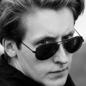 Portrait en noir et blanc de Anne F. Garréta.