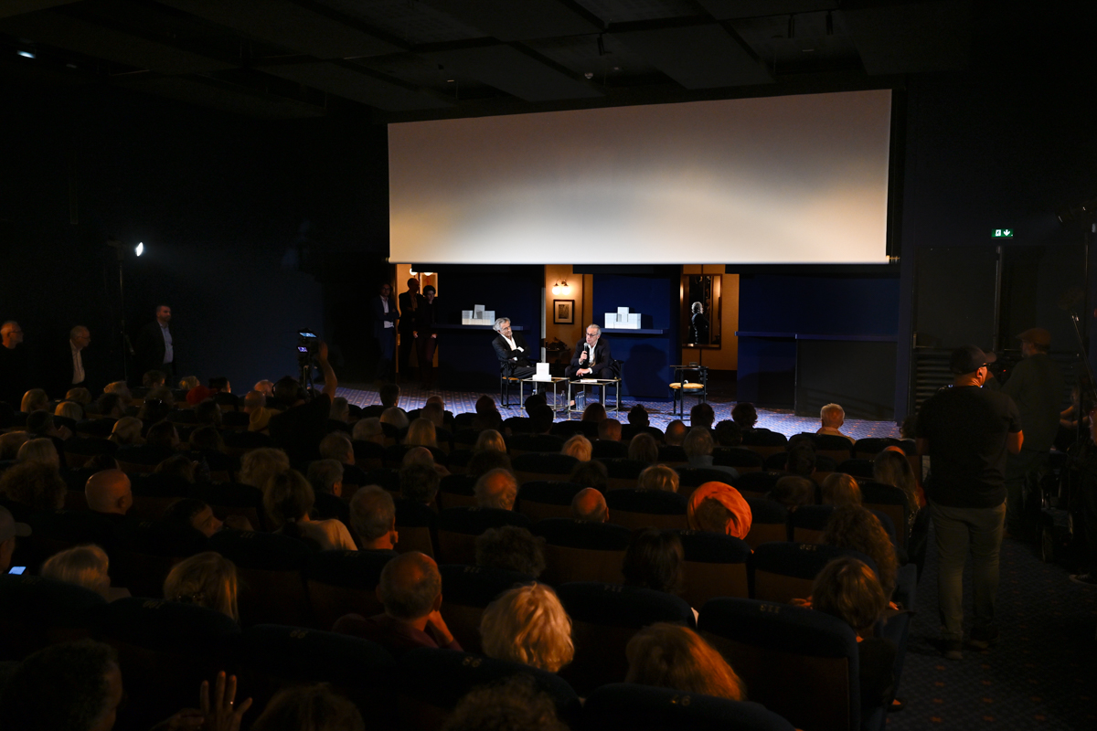 Olivier Nora ouvre la soirée de lancement de « Mémoires provisoires » de Bernard-Henri Lévy, le 23 septembre 2026 au cinéma Saint-Germain.